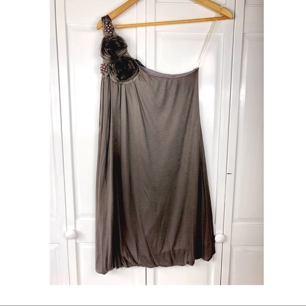SOPRANO l Taupe OFF THE SHOULDER SOPRANO DRESS l 0842